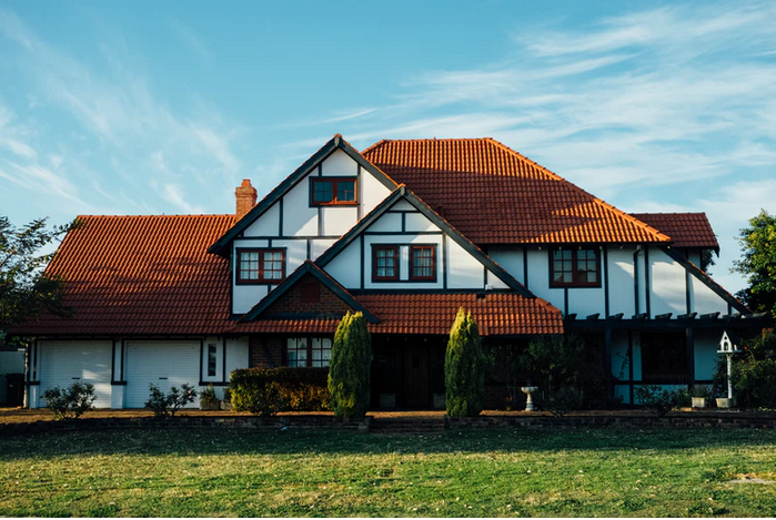 a home that can use landscaping